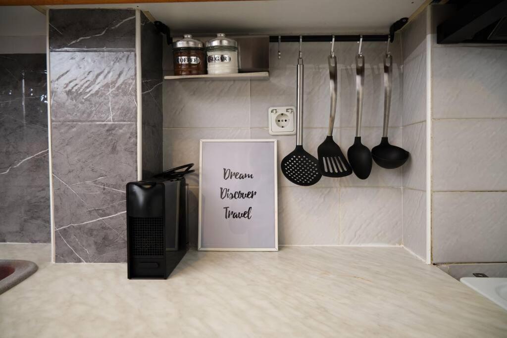“The Elysian” City Center Apartment Thessaloníki Eksteriør bilde